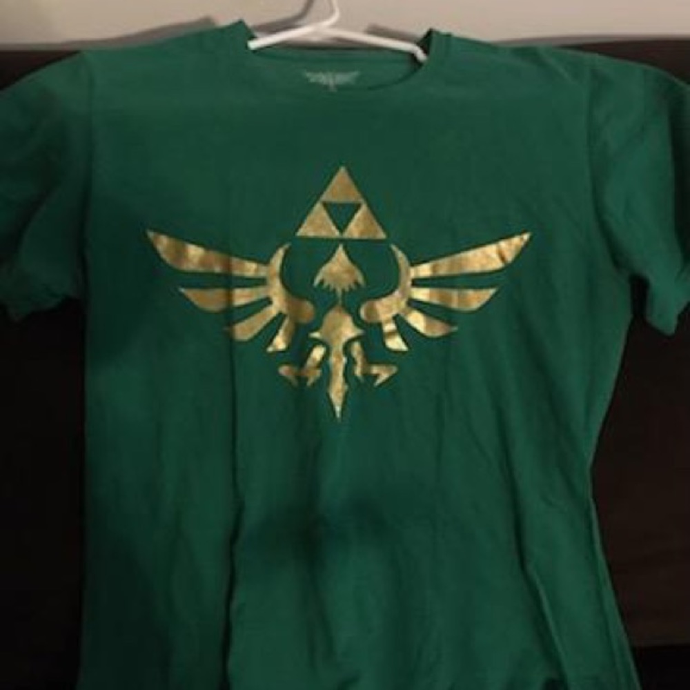 Zelda T shirt Large